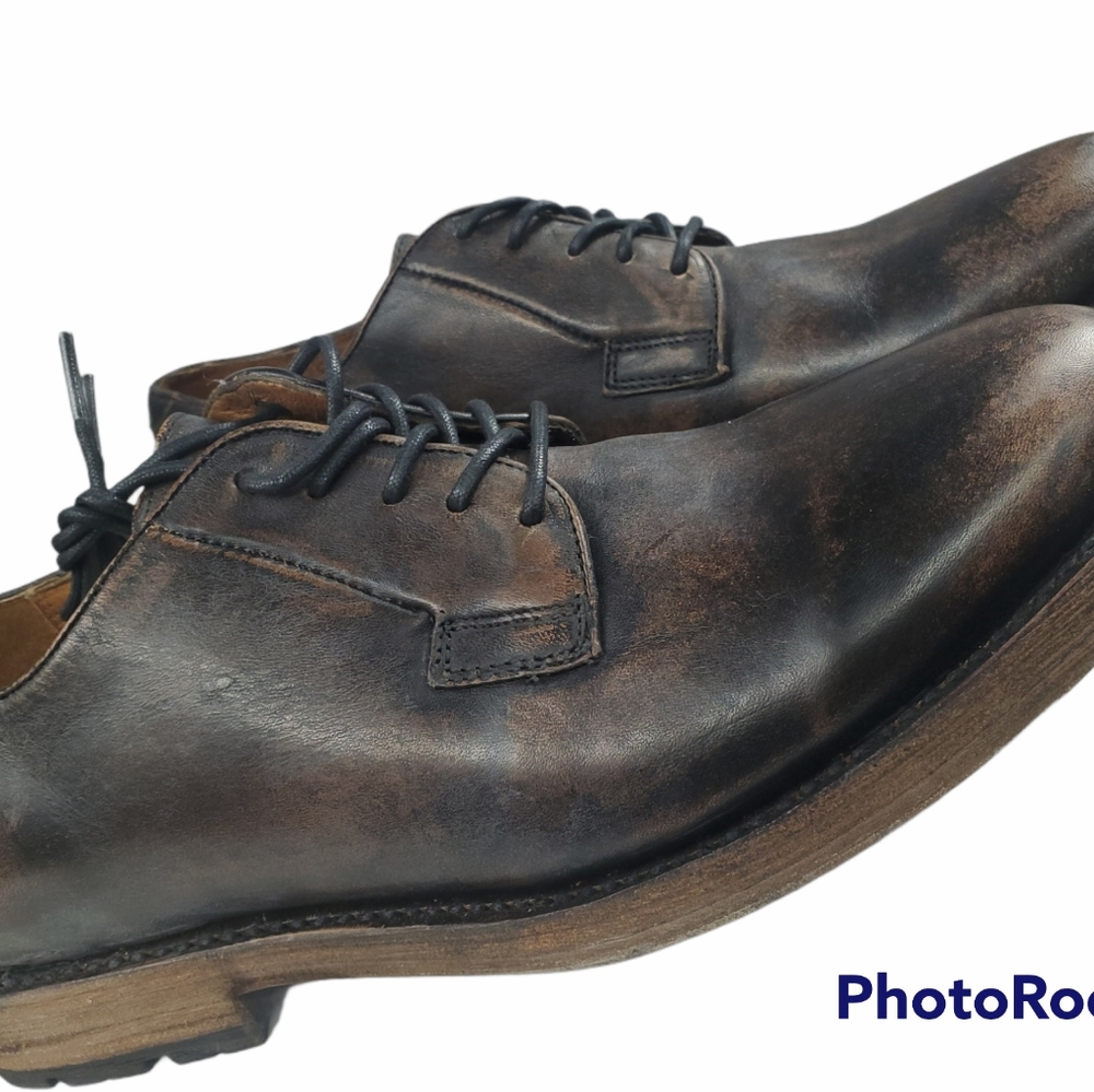 Frye - Picture 5 of 5